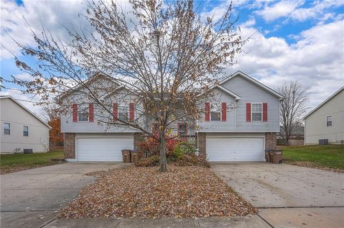 1025/1027 Kaycee Drive, Raymore, MO, 64083 | Card Image