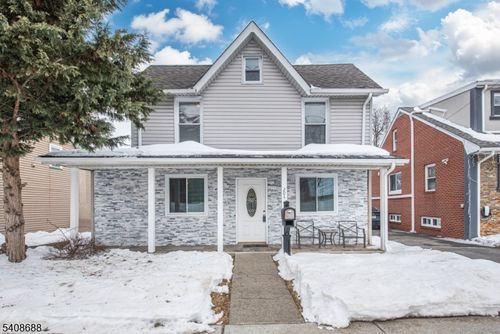 204 E Lindsley Rd, Cedar Grove, NJ, 07009-1137 | Card Image