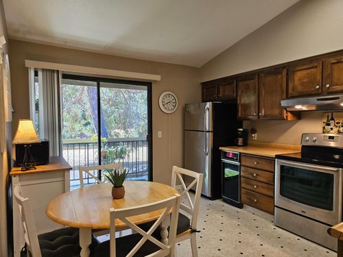 88-13017 Lincoln Way, Auburn, CA, 95603-4143 | Card Image