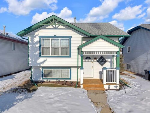 31 Elreg St, Penhold, AB, T0M1R0 | Card Image