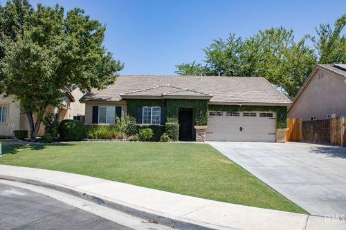 11622 Pacific Harbor Ave, Bakersfield, CA, 93312-8232 | Card Image