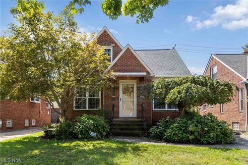 16707 Ferndale Ave, Cleveland, OH, 44111-5763 | Card Image