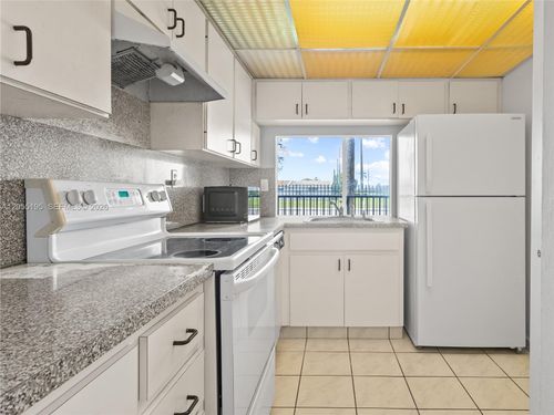 104-9401 Sw 4th Street, Miami, FL, 33174 | Card Image