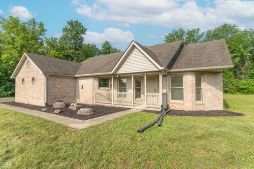 8662 N Kitchen Rd, Mooresville, IN, 46158-6544 | Card Image