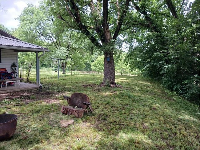 871 Sw 301 St Rd, House other with 2 bedrooms, 1 bathrooms and null parking in Chilhowee MO | Image 4