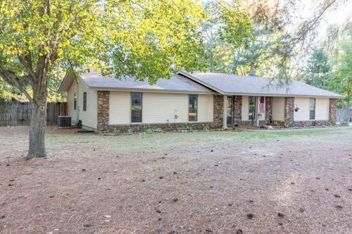 29 Country Wood St, Cabot, AR, 72023-3934 | Card Image