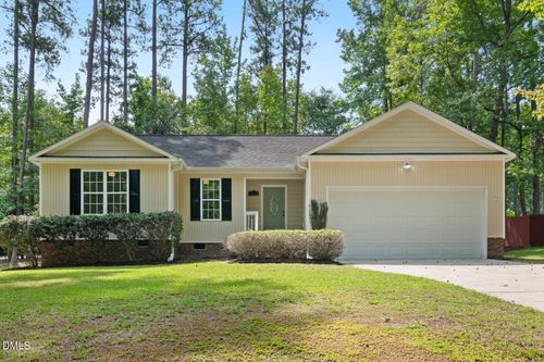 1483 Kentucky Ave, Sanford, NC, 27332-8582 | Card Image