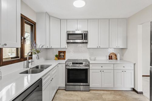 1547 20th Ave Nw, New Brighton, MN, 55112-5539 | Card Image