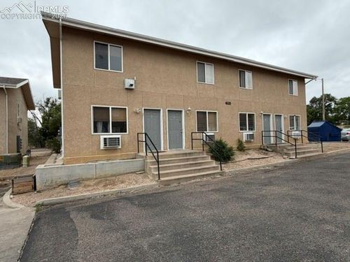 1701 Oakshire Lane, Pueblo, CO, 81001 | Card Image