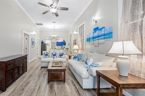 4007 Avenue O, Galveston, TX, 77550-6647 | Card Image