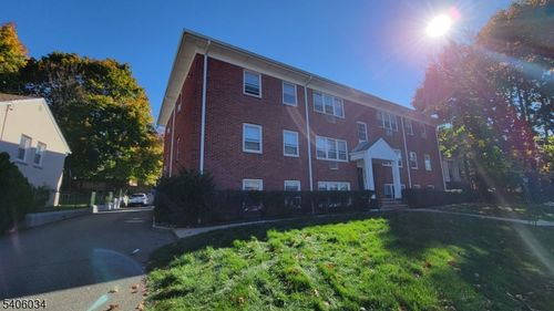 apt-4-138 Roseland Ave, Caldwell, NJ, 07006-5929 | Card Image