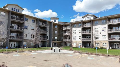 211-4102 69 Ave, Lloydminster, AB, T9V2H9 | Card Image