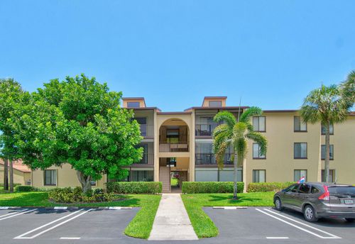 a3-627 Sea Pine Way, Greenacres, FL, 33415-9015 | Card Image