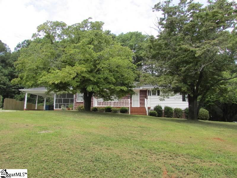 Summit Dr, Ware Shoals, SC 29692