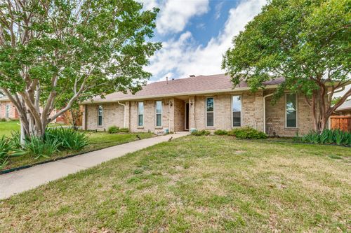 1513 Silverleaf Dr, Carrollton, TX, 75007-3919 | Card Image
