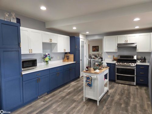 2428 Gotch Park Rd, Humboldt, IA, 50548-8803 | Card Image