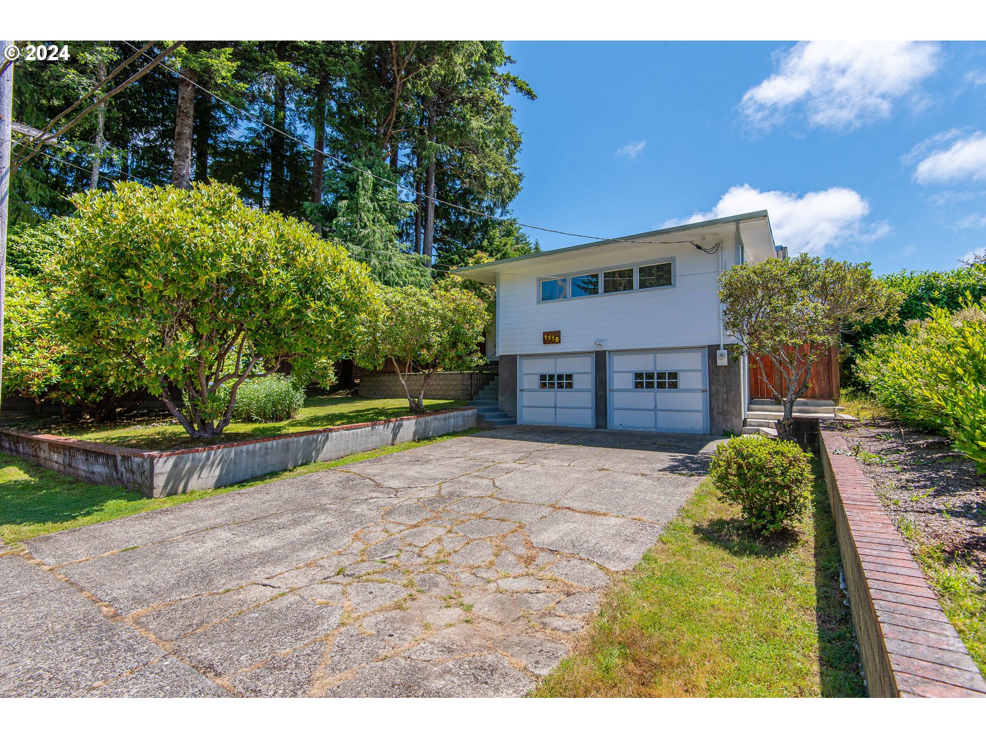 Juniper Ave, Coos Bay, OR 97420