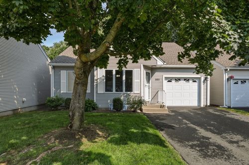 505-505 Alvord Pl, South Hadley, MA, 01075-1337 | Card Image