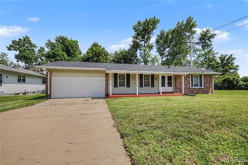 3080 Shackelford Rd, Florissant, MO, 63031-1004 | Card Image