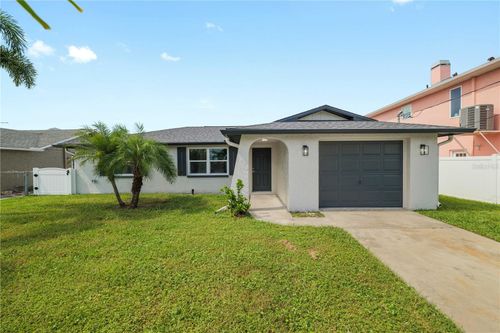 6617 Harbor Dr, HUDSON, FL, 34667-1323 | Card Image