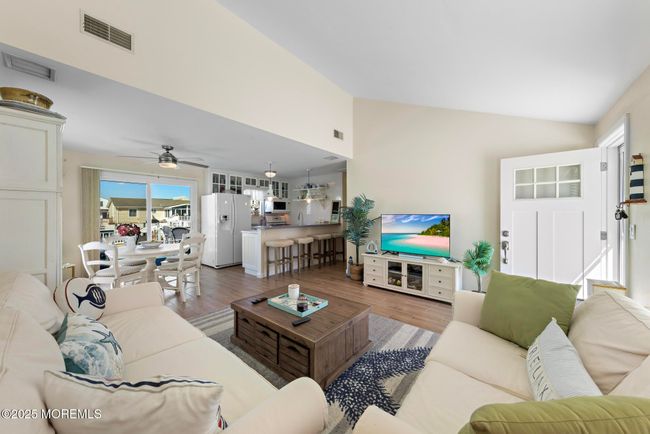 125 Peter Rd, House other with 3 bedrooms, 1 bathrooms and null parking in Manahawkin NJ | Image 11