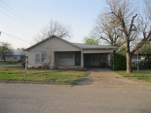 710 W Wheeler St, Breckenridge, TX, 76424-4342 | Card Image