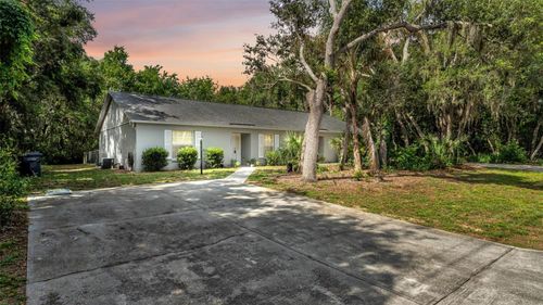 3220 Courtney Dr, Lake Wales, FL, 33898-6559 | Card Image