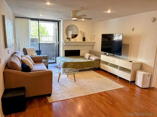 unit-114-850 State St, San Diego, CA, 92101-6075 | Card Image