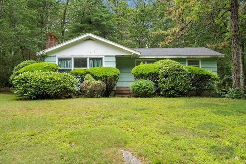 87 Lakeview St, Sharon, MA, 02067-2709 | Card Image