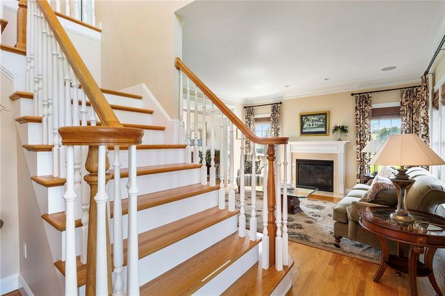 50 Elizabeth Ln, House other with 4 bedrooms, 4 bathrooms and 6 parking in Middletown RI | Image 5