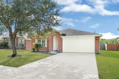 1419 Chandler Park Ln, Fresno, TX, 77545-2031 | Card Image