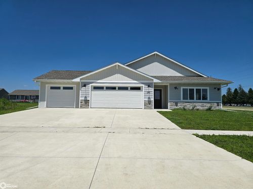 290 E Fuller Dr, Garner, IA, 50438-8779 | Card Image