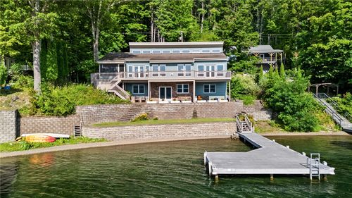 10059 E Bluff Dr, Penn Yan, NY, 14527-9029 | Card Image