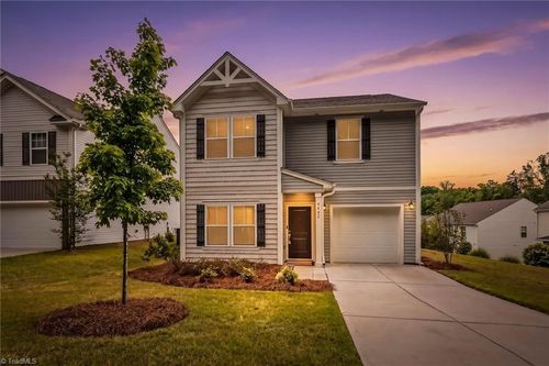 4462 Wesmar Dr, Pfafftown, NC, 27040-9728 | Card Image