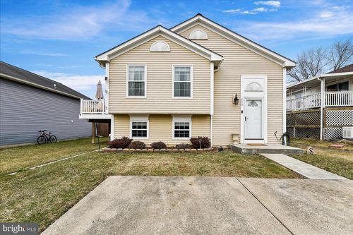 890 Oxford Ave, Aberdeen, MD, 21001-3500 | Card Image