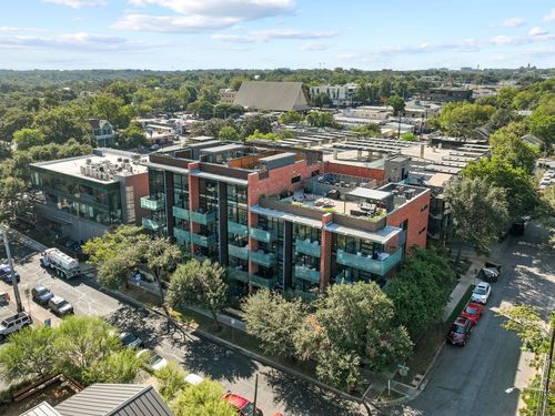 apt-204-1401 Eva St, Austin, TX, 78704-3068 | Card Image