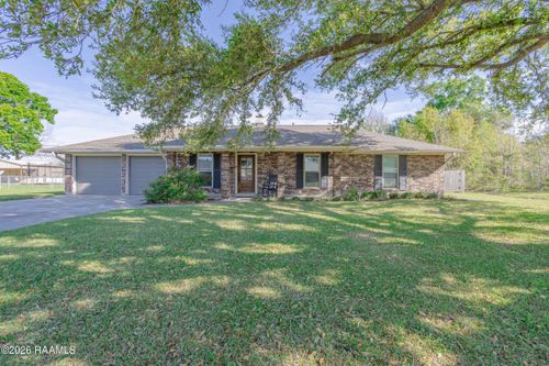 917 E Butler St, Rayne, LA, 70578-8013 | Card Image