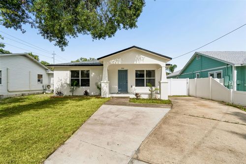 8104 N Boulevard, TAMPA, FL, 33604 | Card Image