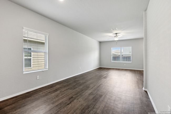 7150 Pisces Way, House other with 3 bedrooms, 2 bathrooms and null parking in Converse TX | Image 9