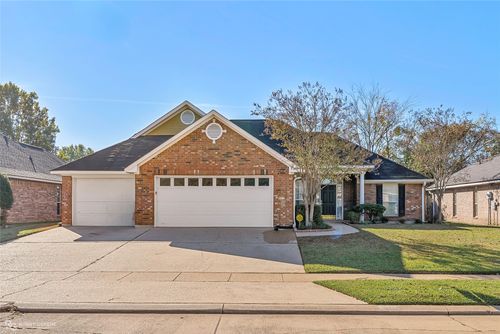 6012 Ellington Way, Bossier City, LA, 71111-5711 | Card Image