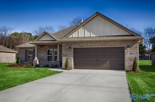 109 Dolf Leaf Ln, Huntsville, AL, 35811-7704 | Card Image