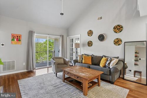 301-11828 Eton Manor Dr, GERMANTOWN, MD, 20876-3968 | Card Image