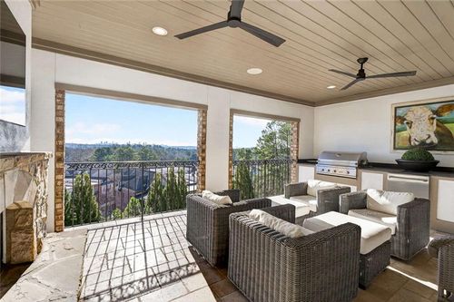 2832 Paces Lookout Ln Se, Atlanta, GA, 30339-1853 | Card Image