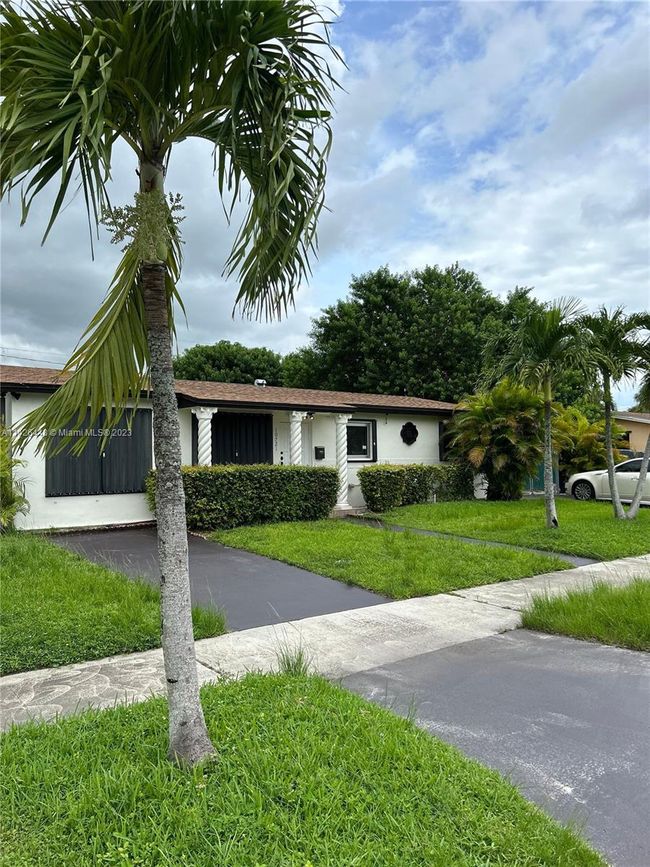 0 - 10721 Sw 148th St, House other with 4 bedrooms, 2 bathrooms and null parking in Miami FL | Image 1