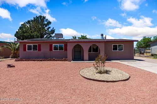 1807 Debra Street, Las Cruces, NM, 88001 | Card Image