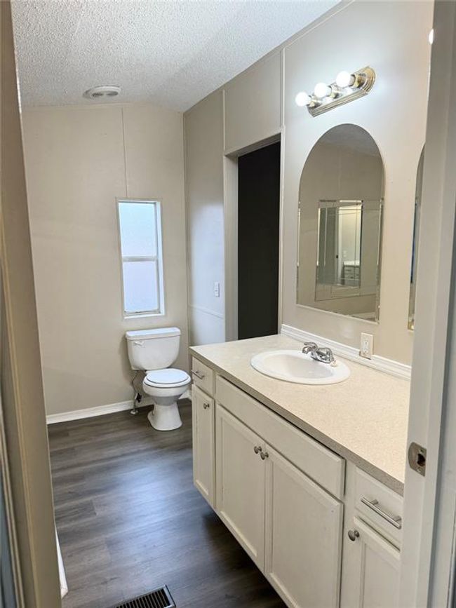 16219 Chad Court Court, For Sale in Magnolia Zoocasa