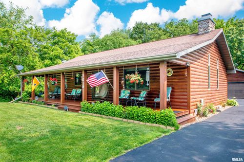 7019 Oak Run Dr, Dahinda, IL, 61428-9795 | Card Image