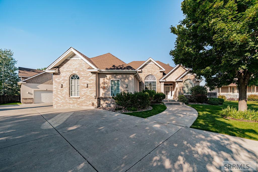 Windrow Cir, Idaho Falls, ID 83404