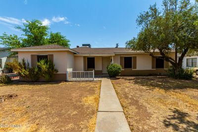 2937 N 16 Th Drive, House other with 3 bedrooms, 2 bathrooms and null parking in Phoenix AZ | Image 1