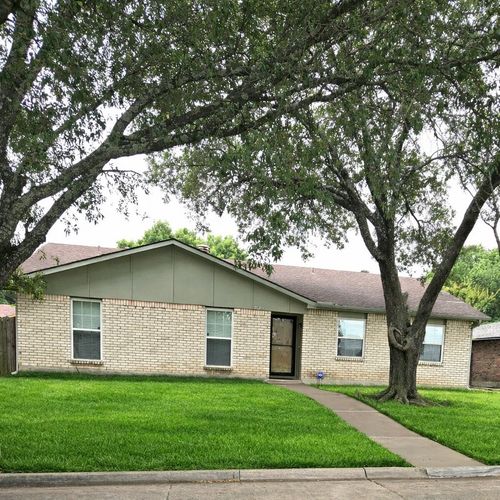 7120 Field View Ln, Dallas, TX, 75249-1112 | Card Image